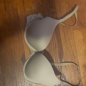 36C Express tan bra